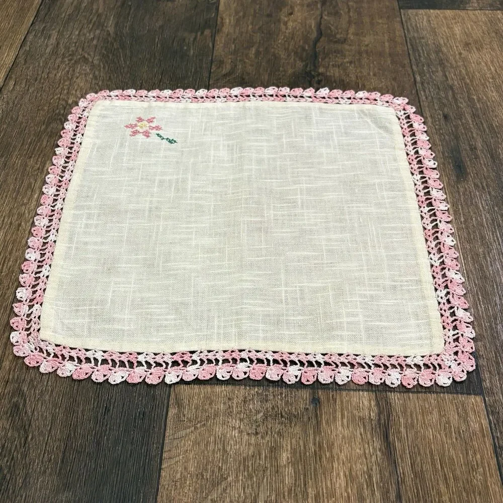 Set of 4 Vintage Handmade Linen Napkins Pink Crochet Trim Embroidered Floral
